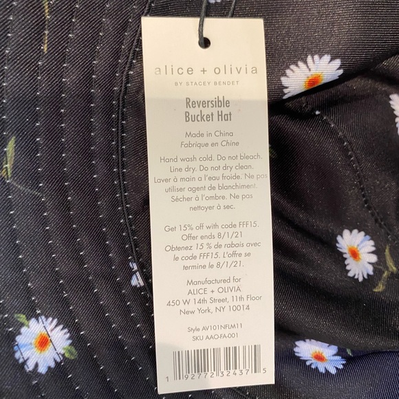 Alice + Olivia Reversible Bucket Hat - Picture 5 of 5
